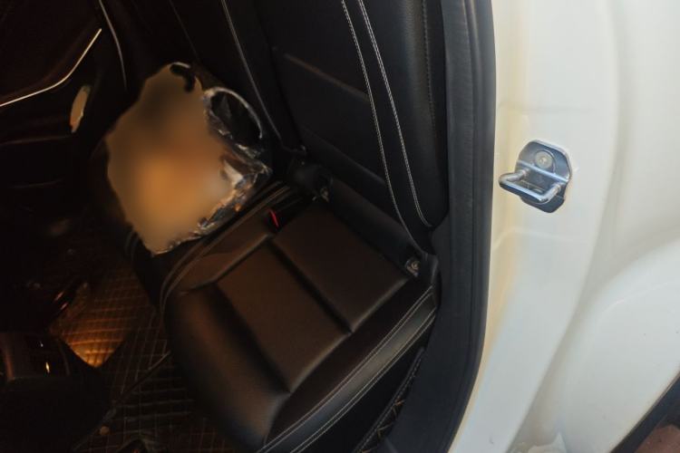 Used Mercedes-Benz GLA 2019 GLA 200 Dynamic Edition Interior 4