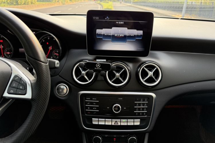 Used Mercedes-Benz GLA 2019 GLA 200 Dynamic Edition Interior 4
