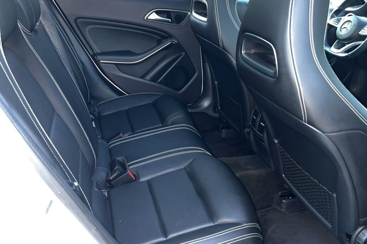 Used Mercedes-Benz GLA 2019 GLA 200 Dynamic Edition Interior 5