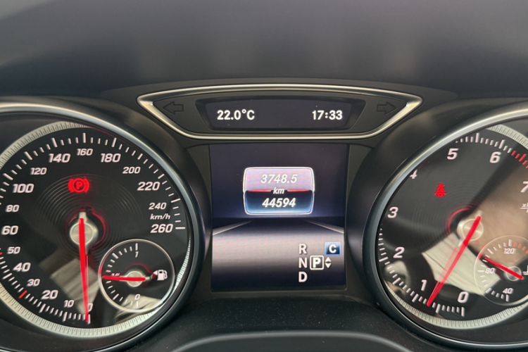 Used Mercedes-Benz GLA 2019 GLA 200 Dynamic Edition Interior 7