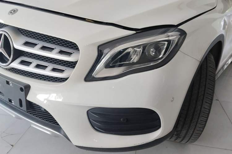 Used Mercedes-Benz GLA 2019 GLA 200 Fashion Model Left Front Headlight
