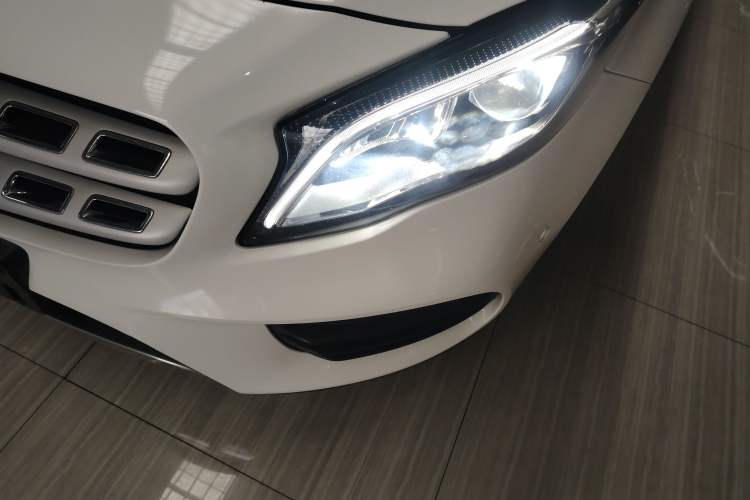 Used Mercedes-Benz GLA 2019 GLA 200 Fashion Model Left Front Headlight