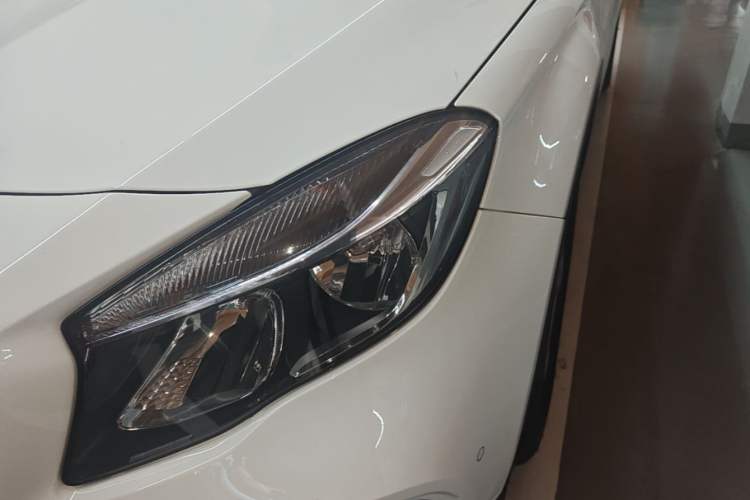 Used Mercedes-Benz GLA 2019 GLA 200 Dynamic Edition Left Front Headlight