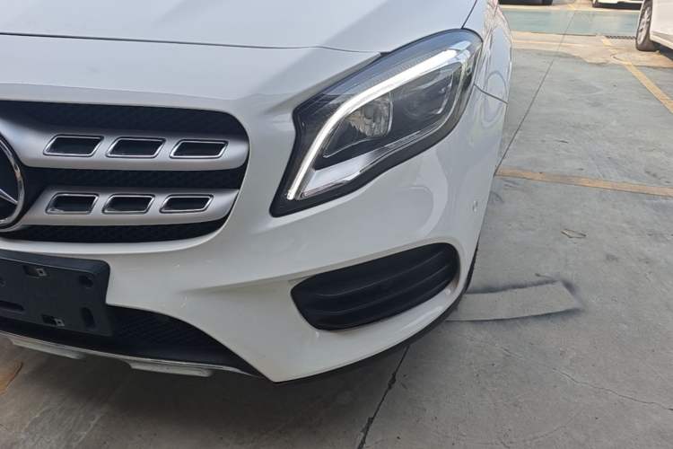 Used Mercedes-Benz GLA 2019 GLA 200 Fashion Model Left Front Headlight