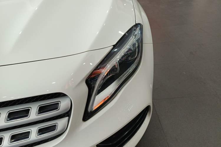 Used Mercedes-Benz GLA 2019 GLA 200 Fashion Model Left Front Headlight