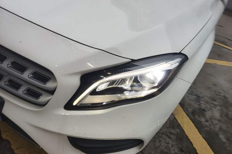 Used Mercedes-Benz GLA 2019 GLA 200 Fashion Model Left Front Headlight