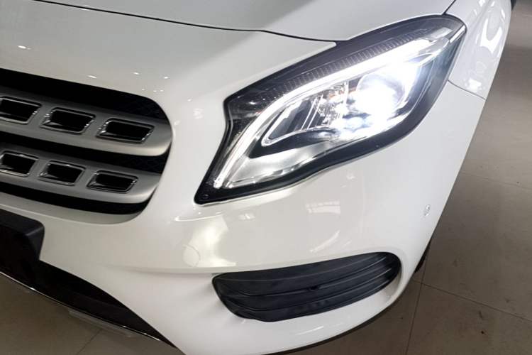 Used Mercedes-Benz GLA 2019 GLA 200 Fashion Model Left Front Headlight