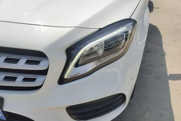 Used Mercedes-Benz GLA 2019 GLA 200 Fashion Model Left Front Headlight