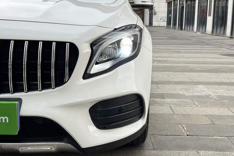 Used Mercedes-Benz GLA 2019 GLA 200 Fashion Model Left Front Headlight