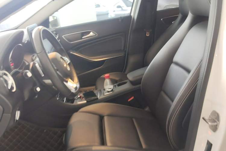 Used Mercedes-Benz GLA 2019 GLA 200 Fashion Model Left Front Seat