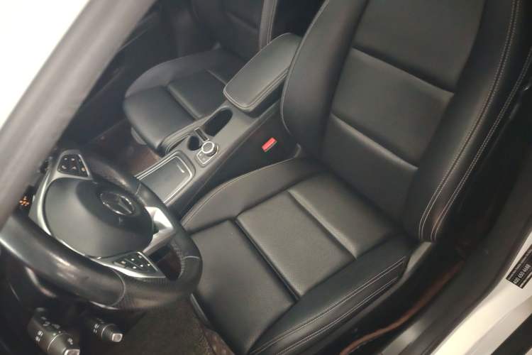 Used Mercedes-Benz GLA 2019 GLA 200 Fashion Model Left Front Seat
