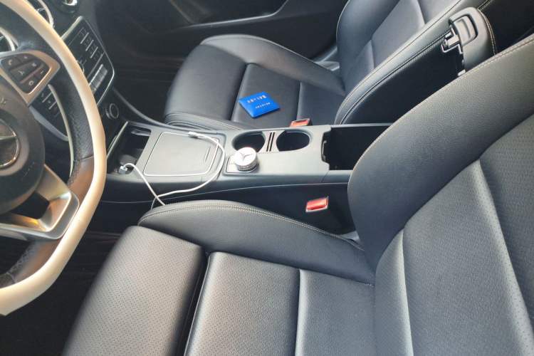 Used Mercedes-Benz GLA 2019 GLA 200 Fashion Model Left Front Seat