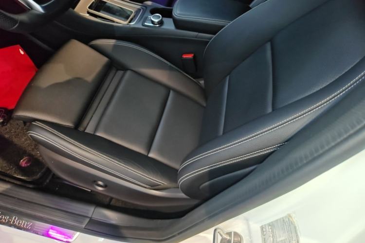 Used Mercedes-Benz GLA 2019 GLA 200 Fashion Model Left Front Seat