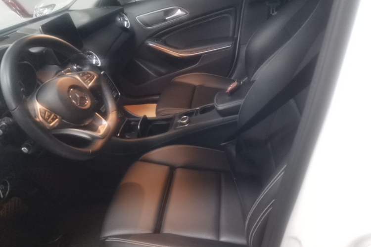 Used Mercedes-Benz GLA 2019 GLA 200 Dynamic Edition Left Front Seat