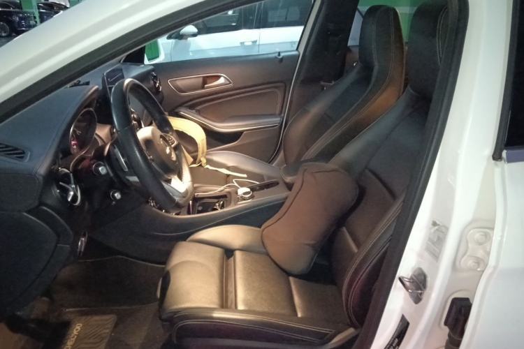 Used Mercedes-Benz GLA 2019 GLA 200 Fashion Model Left Front Seat