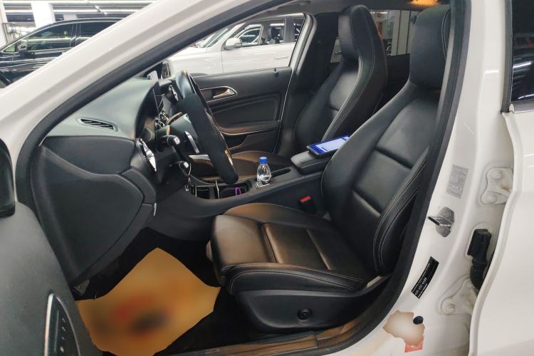 Used Mercedes-Benz GLA 2019 GLA 200 Dynamic Edition Left Front Seat