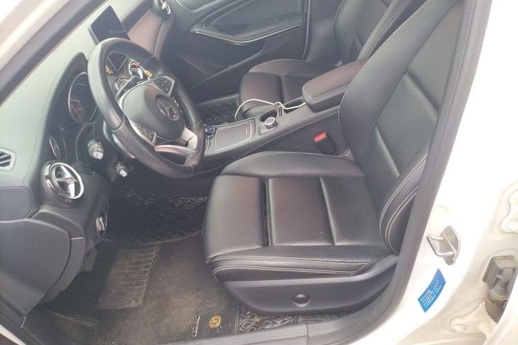 Used Mercedes-Benz GLA 2019 GLA 200 Fashion Model Left Front Seat