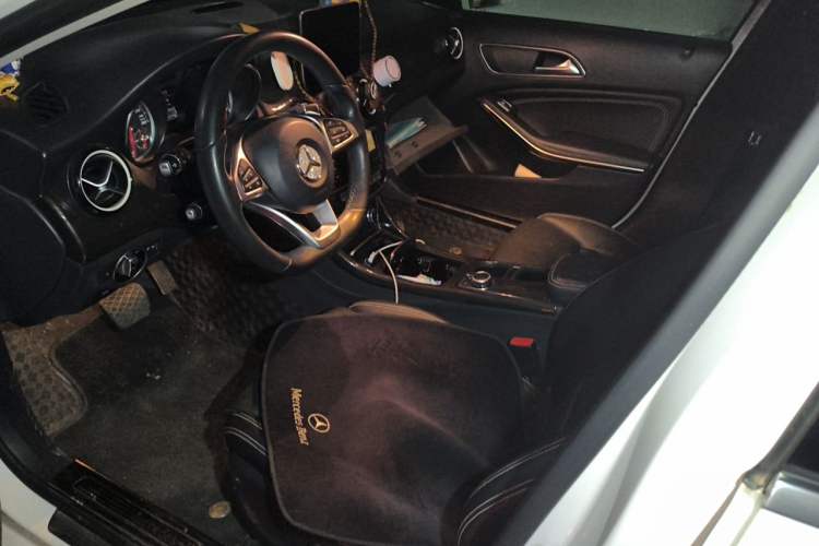 Used Mercedes-Benz GLA 2019 GLA 200 Dynamic Edition Left Front Seat