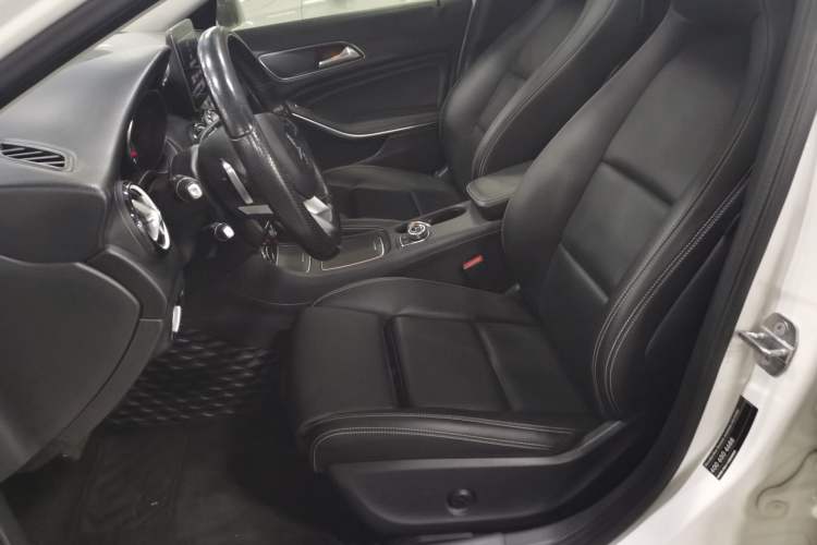 Used Mercedes-Benz GLA 2019 GLA 200 Dynamic Edition Left Front Seat