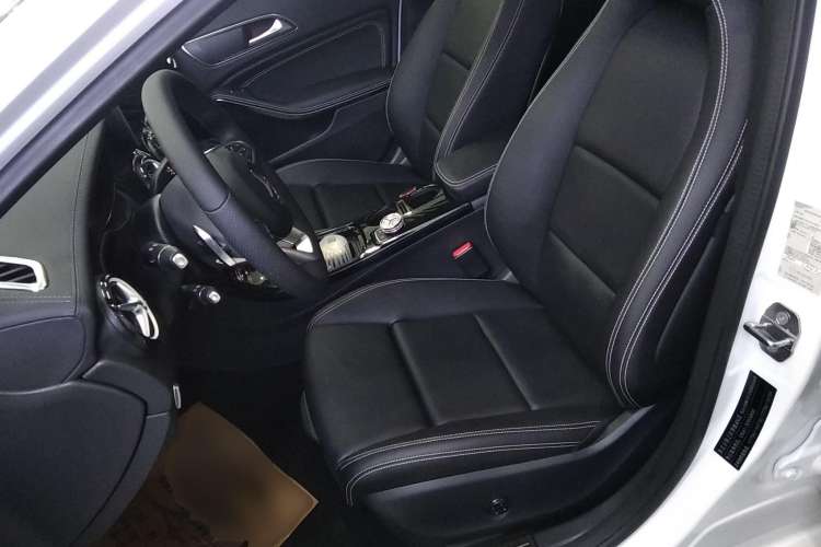 Used Mercedes-Benz GLA 2019 GLA 200 Fashion Model Left Front Seat