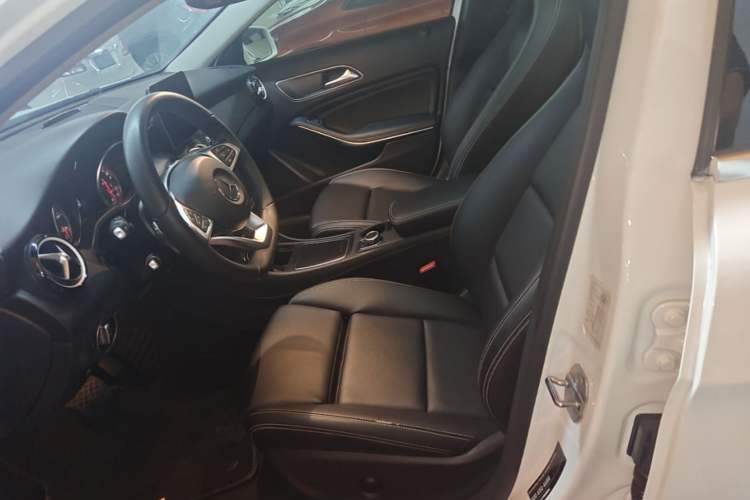 Used Mercedes-Benz GLA 2019 GLA 200 Dynamic Edition Left Front Seat