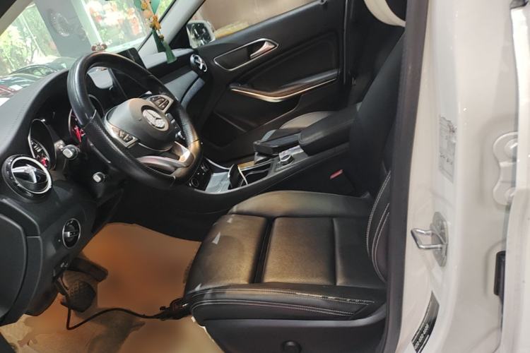 Used Mercedes-Benz GLA 2019 GLA 200 Fashion Model Left Front Seat