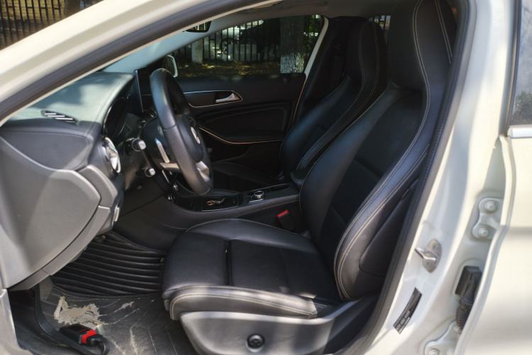 Used Mercedes-Benz GLA 2019 GLA 200 Fashion Model Left Front Seat