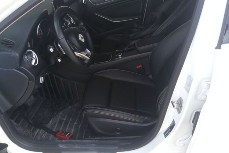 Used Mercedes-Benz GLA 2019 GLA 200 Fashion Model Left Front Seat