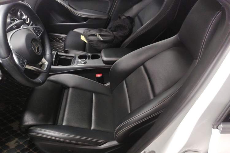 Used Mercedes-Benz GLA 2019 GLA 200 Dynamic Edition Left Front Seat