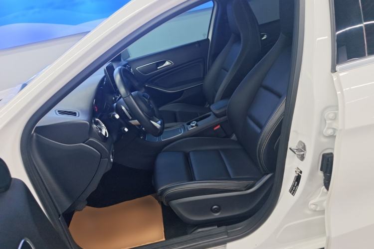 Used Mercedes-Benz GLA 2019 GLA 200 Dynamic Edition Left Front Seat