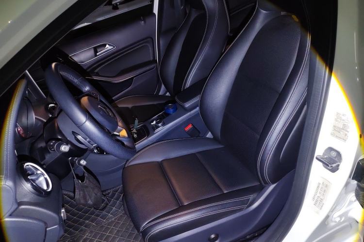 Used Mercedes-Benz GLA 2019 GLA 200 Fashion Model Left Front Seat