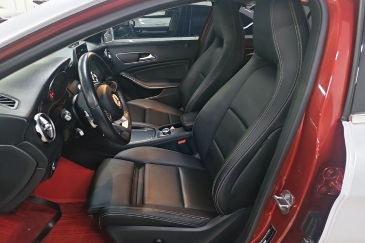 Used Mercedes-Benz GLA 2019 GLA 200 Dynamic Edition Left Front Seat