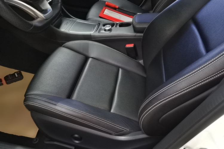 Used Mercedes-Benz GLA 2019 GLA 200 Fashion Model Left Front Seat