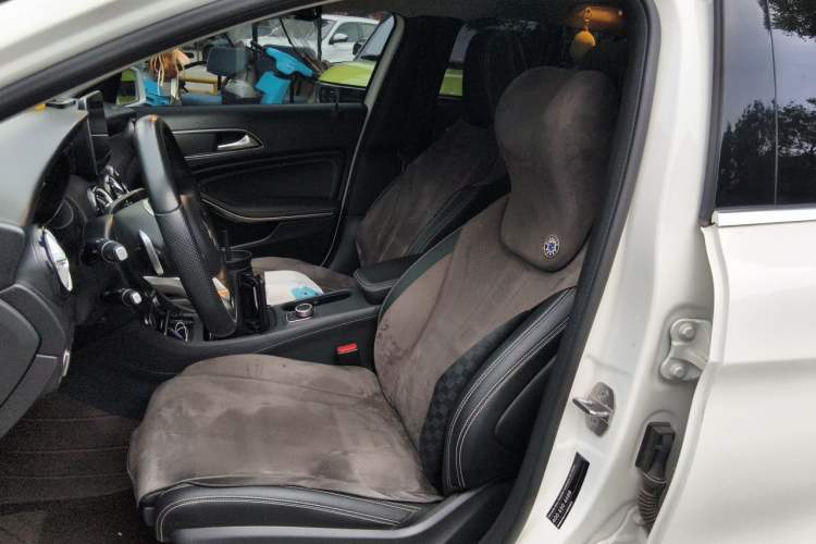 Used Mercedes-Benz GLA 2019 GLA 200 Dynamic Edition Left Front Seat