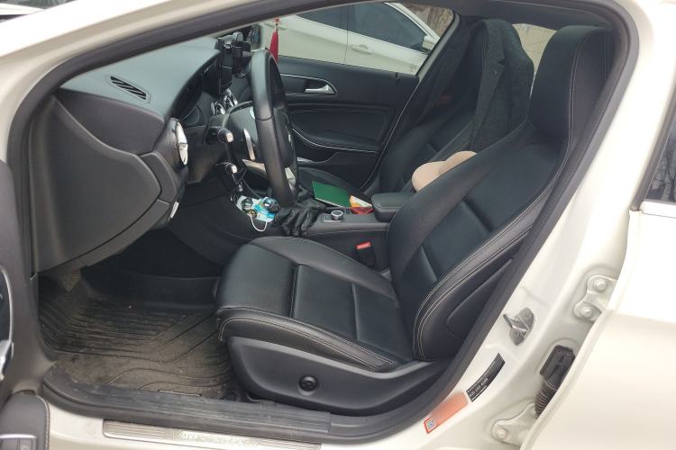 Used Mercedes-Benz GLA 2019 GLA 200 Dynamic Edition Left Front Seat