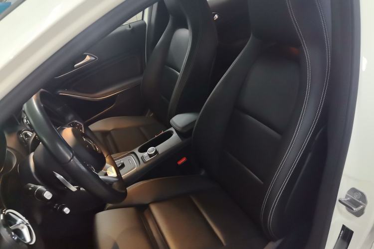 Used Mercedes-Benz GLA 2019 GLA 200 Fashion Model Left Front Seat
