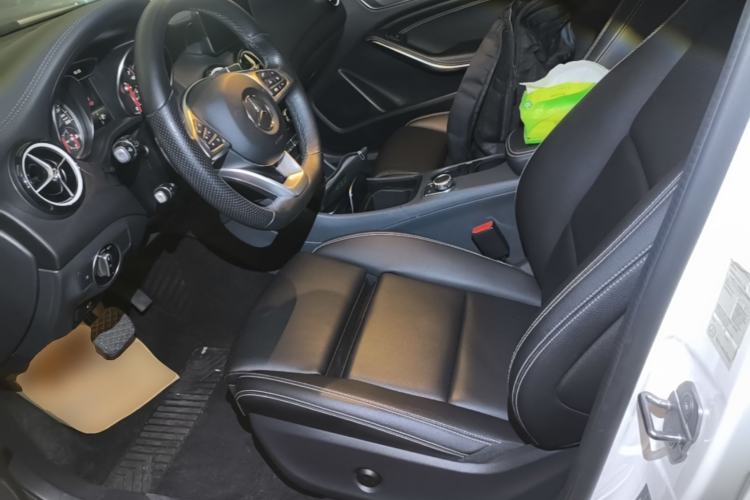 Used Mercedes-Benz GLA 2019 GLA 220 4MATIC Sport Edition Left Front Seat