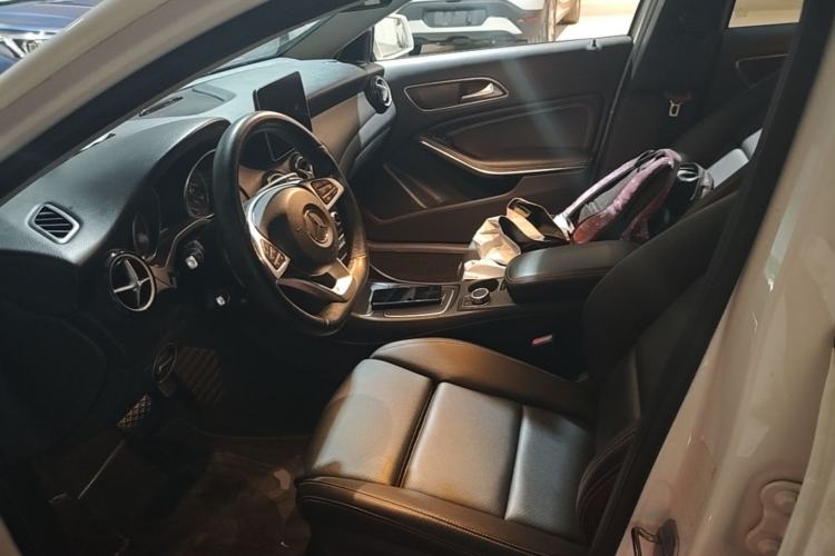 Used Mercedes-Benz GLA 2019 GLA 200 Dynamic Edition Left Front Seat