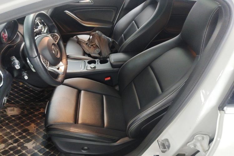 Used Mercedes-Benz GLA 2019 GLA 200 Dynamic Edition Left Front Seat