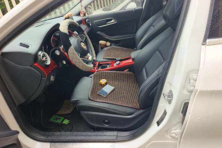 Used Mercedes-Benz GLA 2019 GLA 200 Fashion Model Left Front Seat