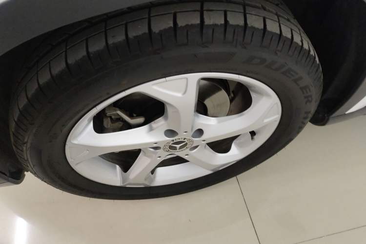Used Mercedes-Benz GLA 2019 GLA 200 Dynamic Edition Left Front Wheel Hub