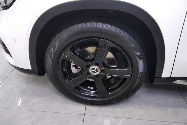 Used Mercedes-Benz GLA 2019 GLA 200 Fashion Model Left Front Wheel Hub