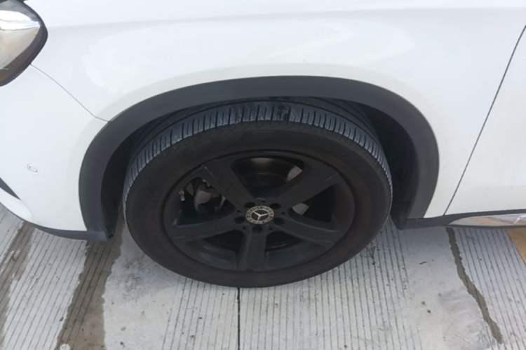 Used Mercedes-Benz GLA 2019 GLA 200 Fashion Model Left Front Wheel Hub