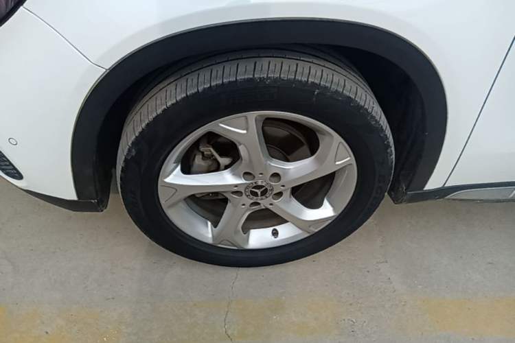 Used Mercedes-Benz GLA 2019 GLA 200 Dynamic Edition Left Front Wheel Hub