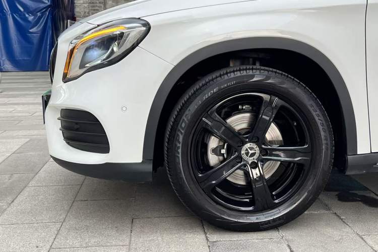 Used Mercedes-Benz GLA 2019 GLA 200 Fashion Model Left Front Wheel Hub