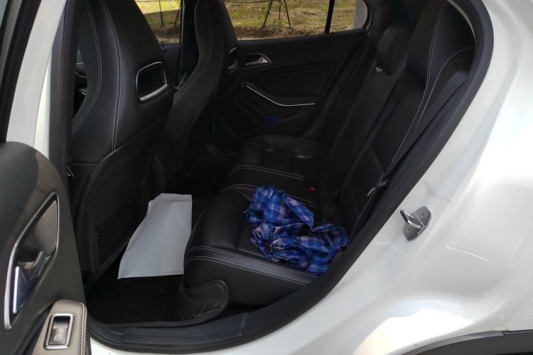 Used Mercedes-Benz GLA 2019 GLA 200 Fashion Model Left Rear Seat
