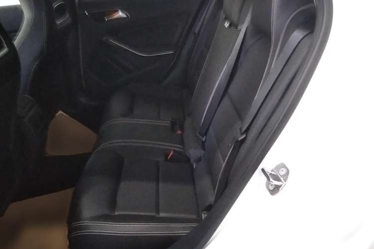 Used Mercedes-Benz GLA 2019 GLA 200 Fashion Model Left Rear Seat