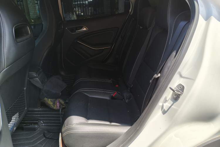 Used Mercedes-Benz GLA 2019 GLA 200 Fashion Model Left Rear Seat