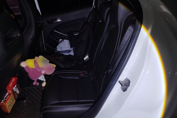Used Mercedes-Benz GLA 2019 GLA 200 Fashion Model Left Rear Seat