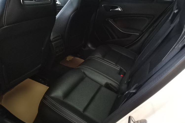Used Mercedes-Benz GLA 2019 GLA 200 Fashion Model Left Rear Seat